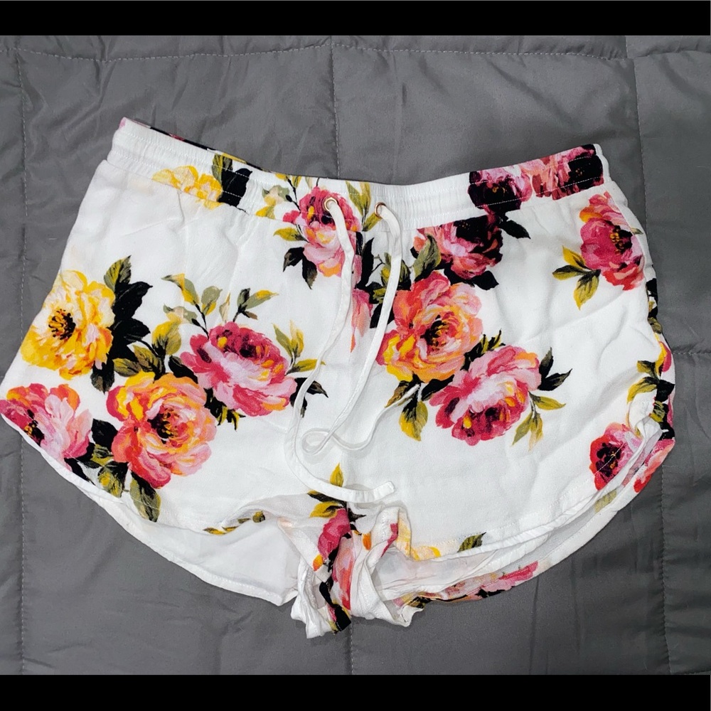 Kendall & Kylie Floral Shorts